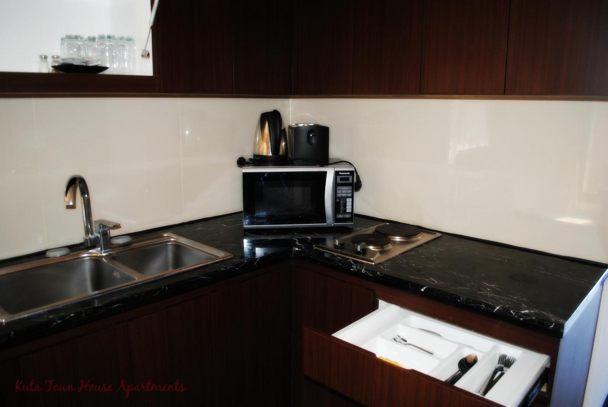 Kuta Town House Apartments Δωμάτιο φωτογραφία